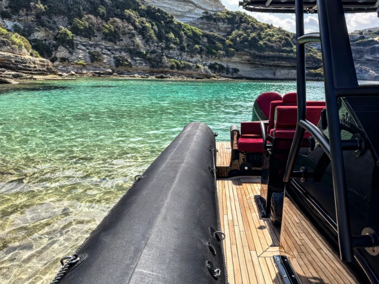 Sea Water Sea Water Phantom 300 in Portisco on SamBoat