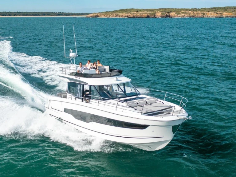 Motorboat for rent Trogir at the best price