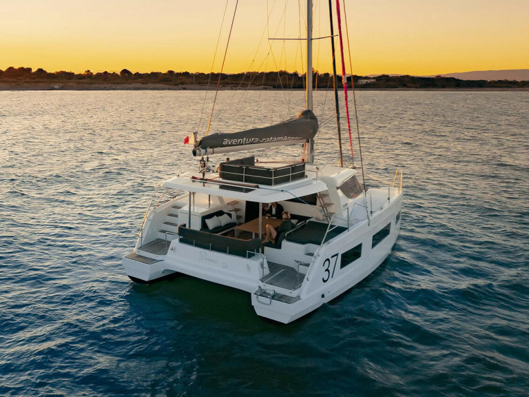 Bareboat Rental Catamaran Aventura with a boat licence