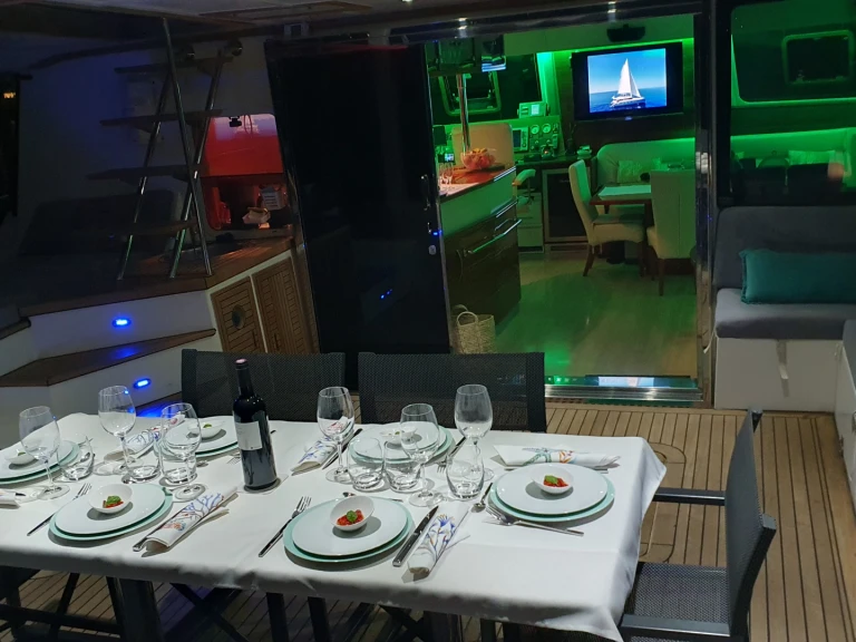 Catamaran rental with or without captain Sunreef Bormes-les-Mimosas