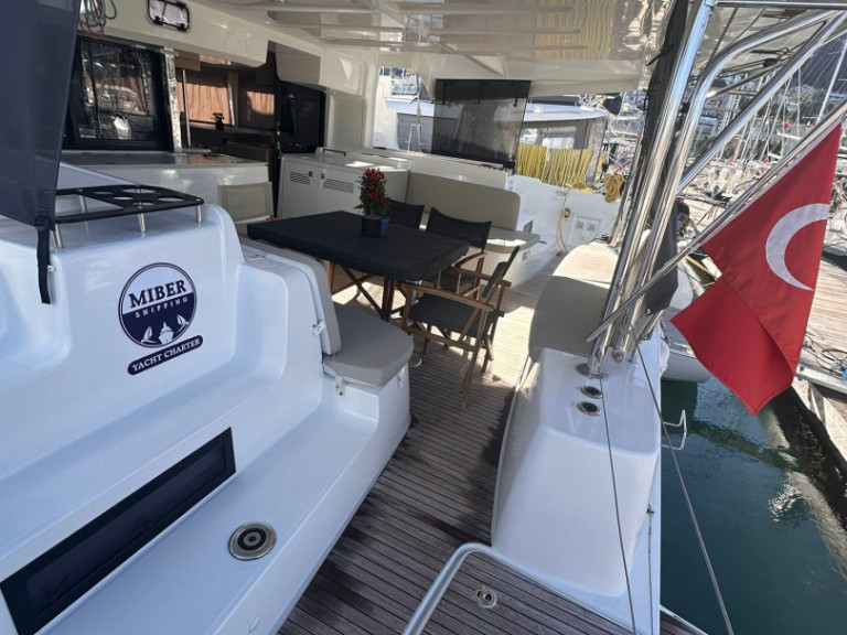 Boat rental Lagoon Lagoon 46 in Fethiye on Samboat