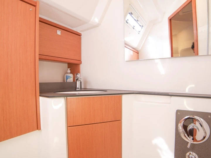 Sailboat rental in Fethiye - Bavaria Cruiser 46