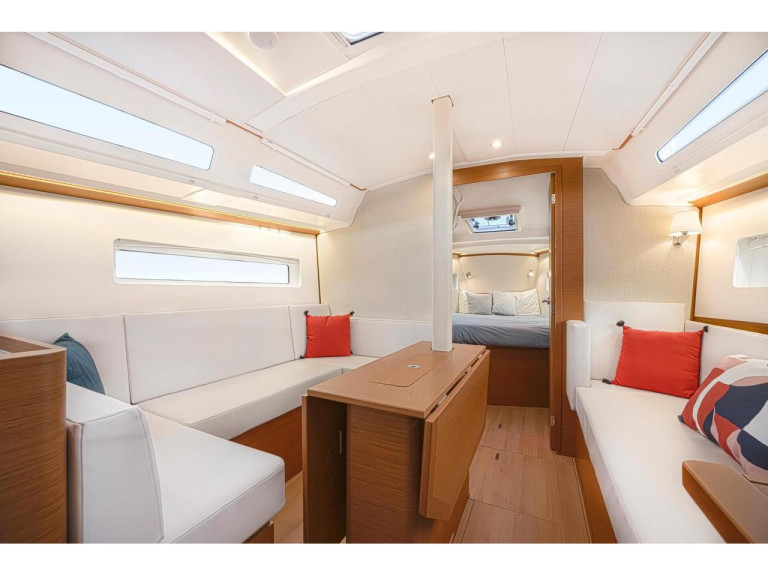 Jeanneau Sun Odyssey 380 charter bareboat or captained in  Salerno