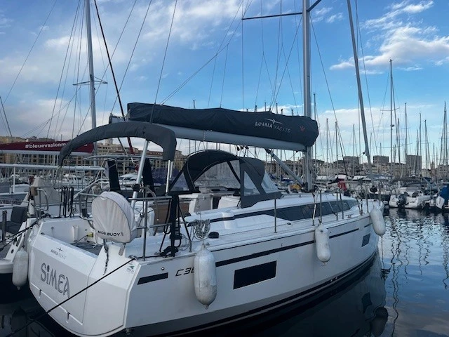 Bavaria Bavaria C38 in Marseille on SamBoat