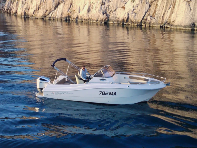 Atlantic Marine 750 Open in Makarska on SamBoat