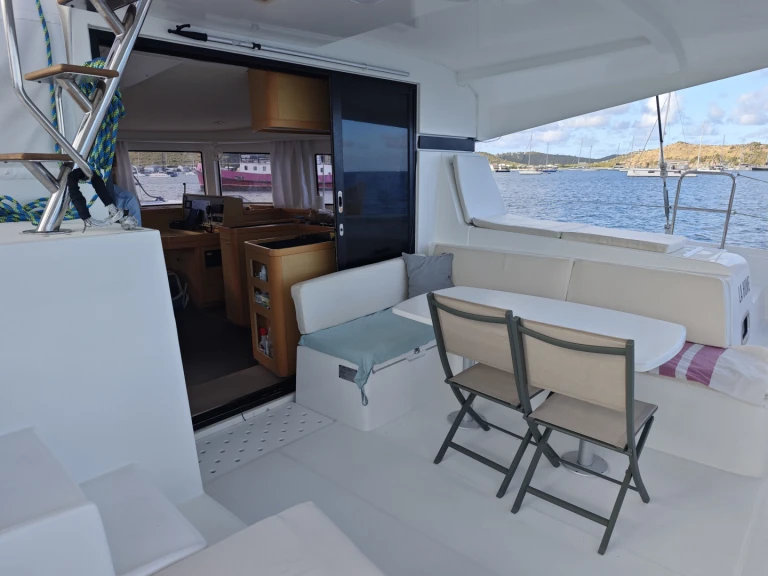 Catamaran for rent Marigot at the best price