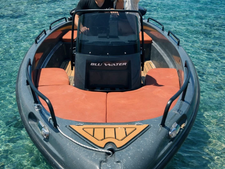 Poseidon Blu Water 170 in Mílos on SamBoat