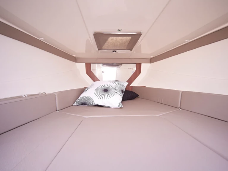 Quicksilver Activ 755 Sundeck in Marina Ibiza on SamBoat