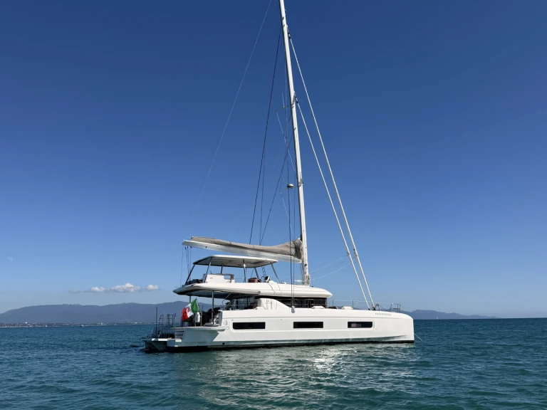 Boat rental Lagoon Lagoon 60 in Cugnana Verde on Samboat
