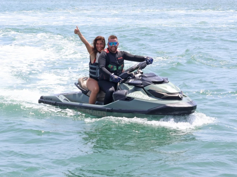 Rent a Sea-Doo GTX  Portimão