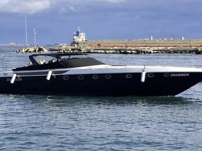 Bareboat Rental Motorboat Baia with a boat licence