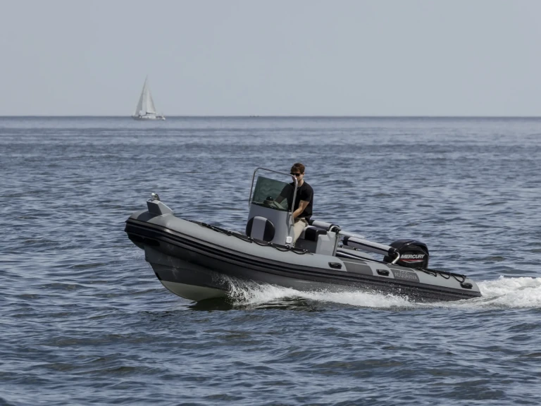 Bareboat Rental RIB Acquaviva with a boat licence