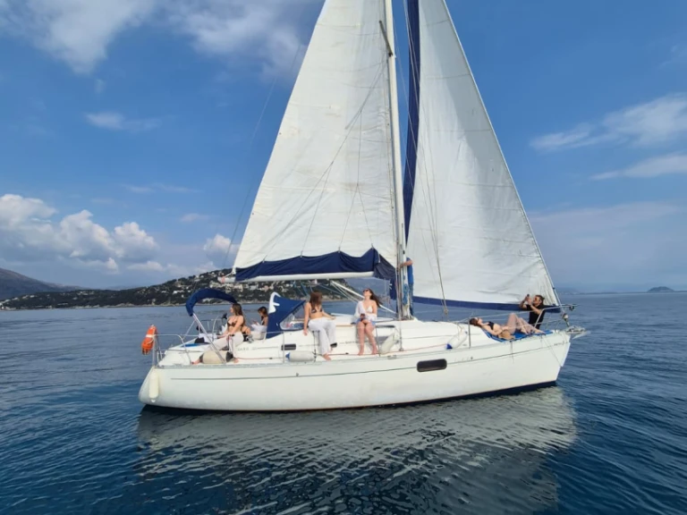 Bareboat Rental Sailboat Bénéteau with a boat licence
