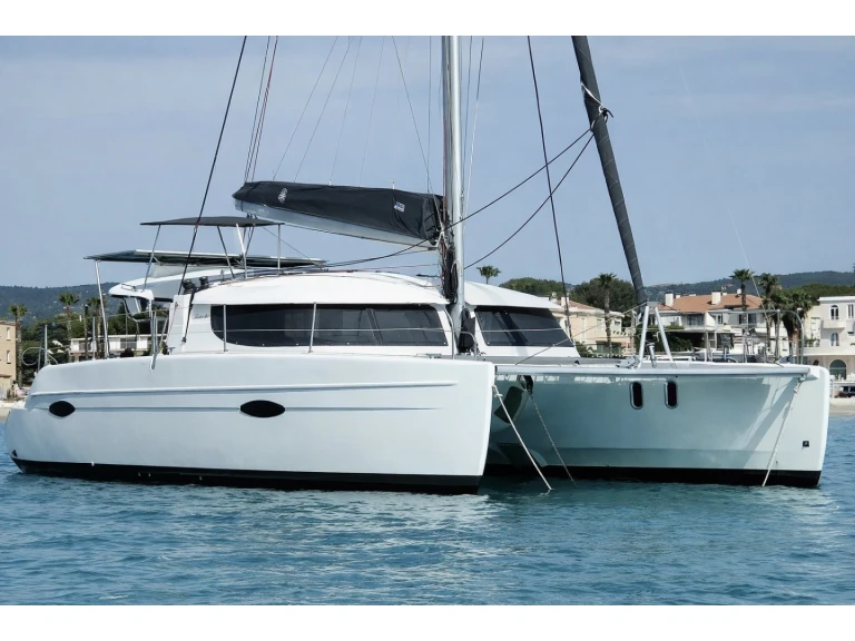 Yacht charter Marseille cheap Lipari 41