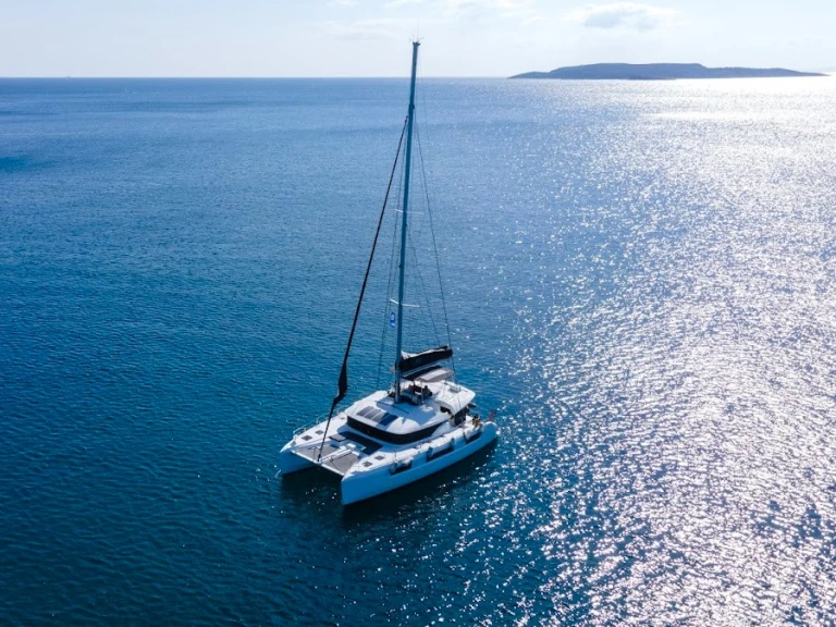 Boat rental Lagoon Lagoon 50 in Paros (Island) on Samboat