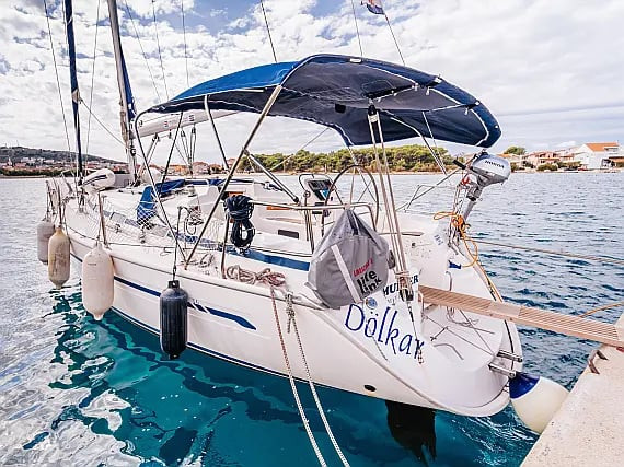 Sailboat for rent Betina at the best price