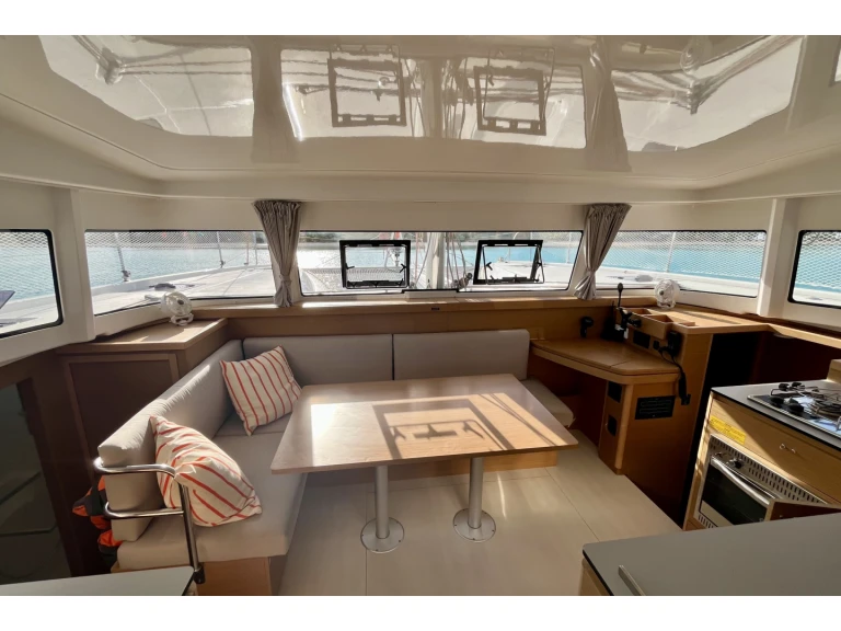 Rent a Excess Excess 11 Papeete