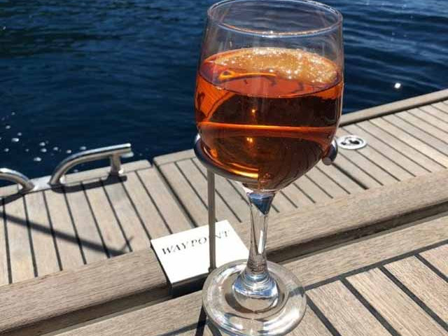 Sailboat rental with or without captain Bénéteau Jezera