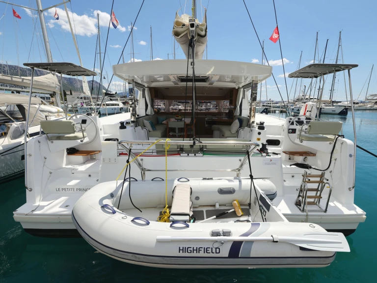 Boat rental Bali Bali Catsmart OW - 3 cab. in Kaštela on Samboat