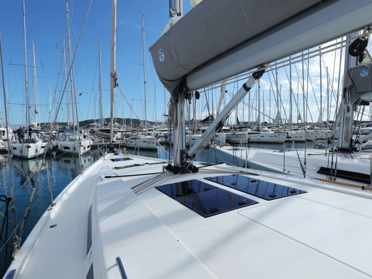 Rent a Hanse Hanse 455 Seget Donji