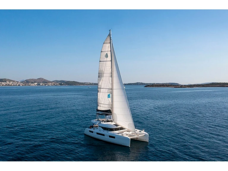 Catamaran rental with or without captain Lagoon Paros (Island)
