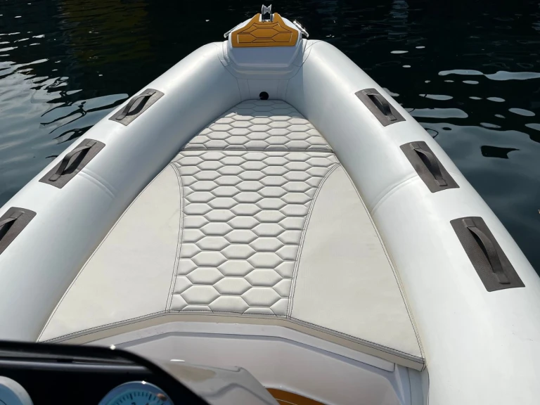 Bareboat Rental RIB Oromarine with a boat licence