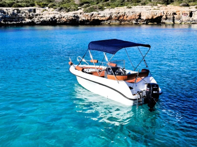 Bareboat Rental Motorboat Polyester Yacht with a boat licence