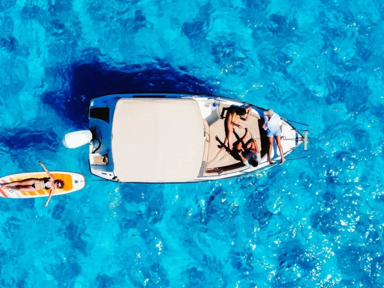 Rent a Polyester Yacht Open 605 Ciutadella de Menorca