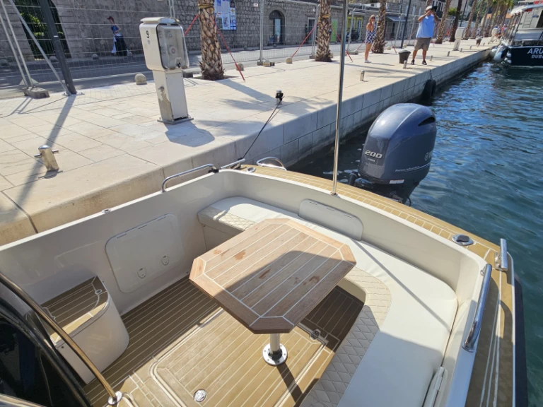 Motorboat rental with or without captain NAVAL Dubrovnik
