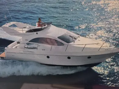 Sealine Sealine 350 Fly charter bareboat or captained in  Sanxenxo