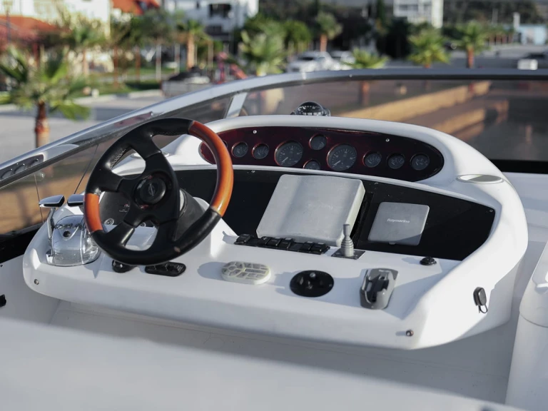 Luxury Yacht rental with or without captain Sunseeker Himarë