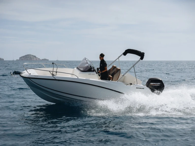 Boat rental Quicksilver Activ 605 Open in Marseille on Samboat