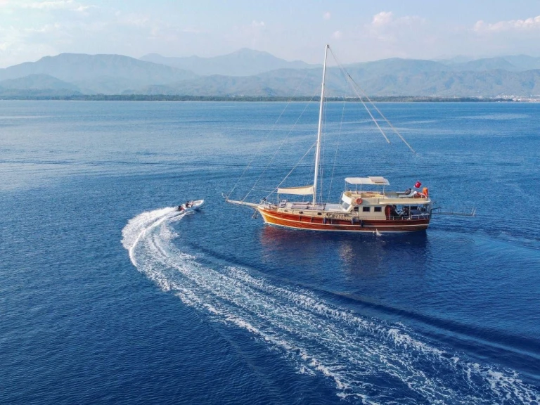 Sailboat for rent Bozburun at the best price