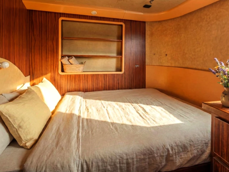 Houseboat rental with or without captain Pénichette Argens-Minervois