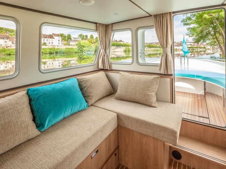 Rent a Pénichette Pénichette 950E Nieuw-Loosdrecht