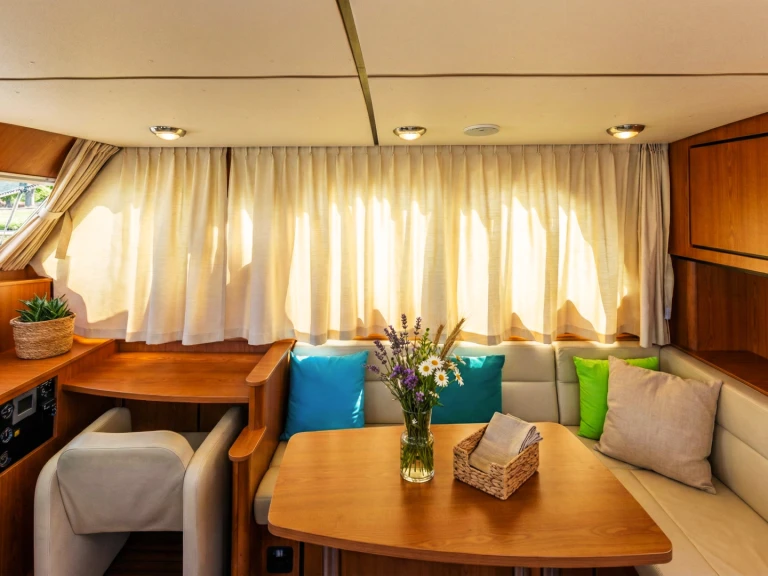 Linssen Linssen 34.9 GS charter bareboat or captained in  Banagher