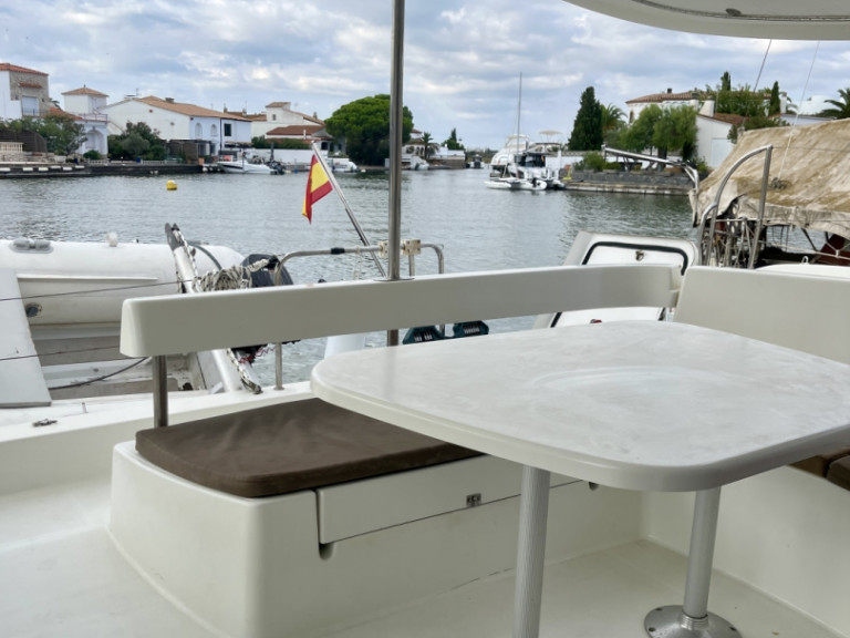 Catamaran for rent Roses at the best price
