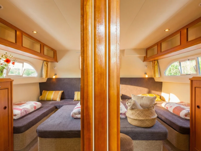 Motorboat rental with or without captain Pénichette Lattes