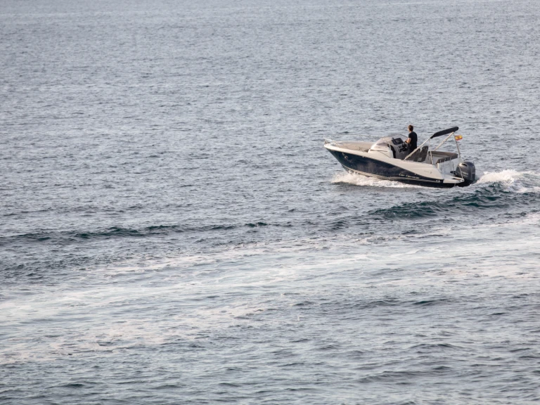 Jeanneau Cap Camarat 6.5 WA Serie 3 in Palma de Mallorca on SamBoat