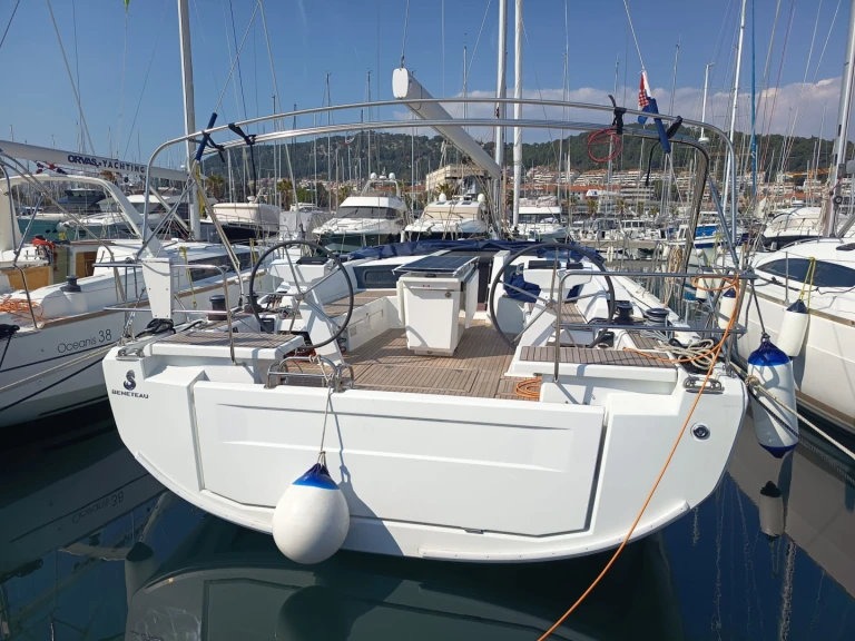 Sailboat rental in Split - Bénéteau Oceanis 46.1