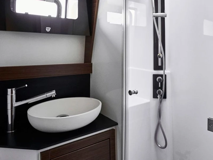 Boat rental Nautitech Nautitech 46 Fly in Alimos on Samboat