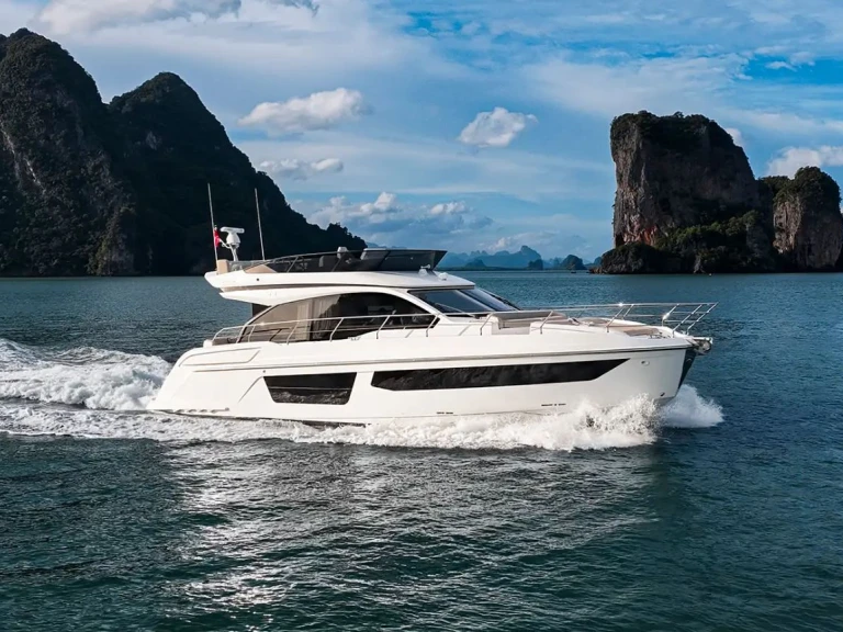 Azimut Azimut 53 Fly charter bareboat or captained in  Trogir