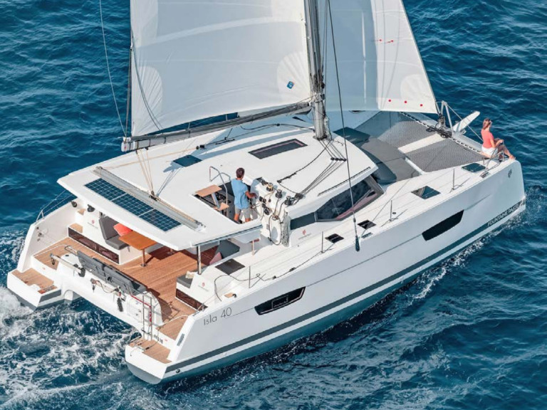 Catamaran rental with or without captain Fountaine Pajot Lefkáda