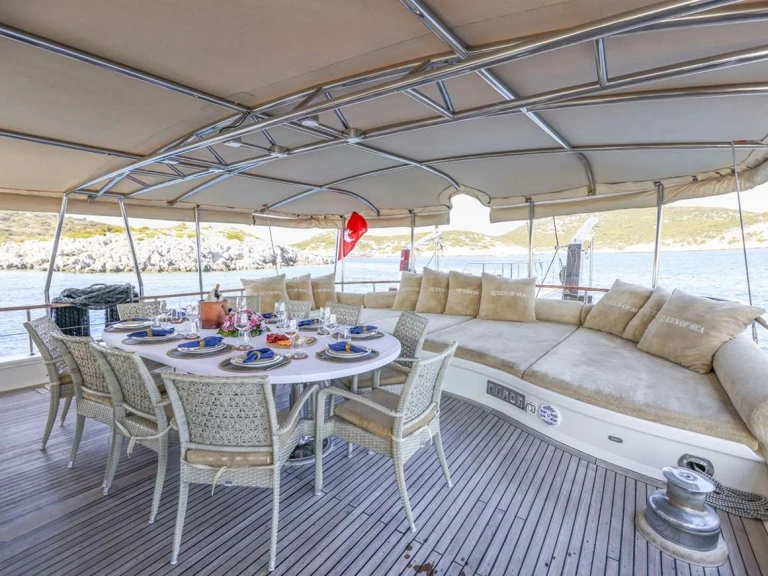 Luxury Yacht rental with or without captain Custom Bodrum