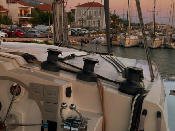 Catamaran rental in Lefkáda - Fountaine Pajot Isla 40