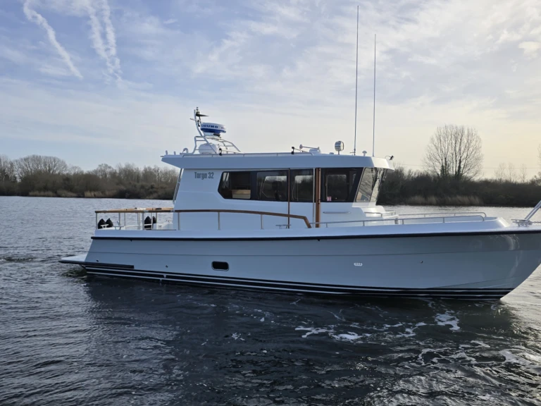 Targa Boats Targa 32 charter bareboat or captained in  La Trinité-sur-Mer