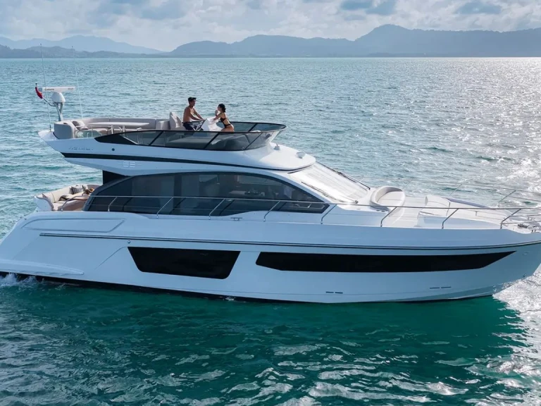 Rent a Azimut Azimut 53 Fly Trogir