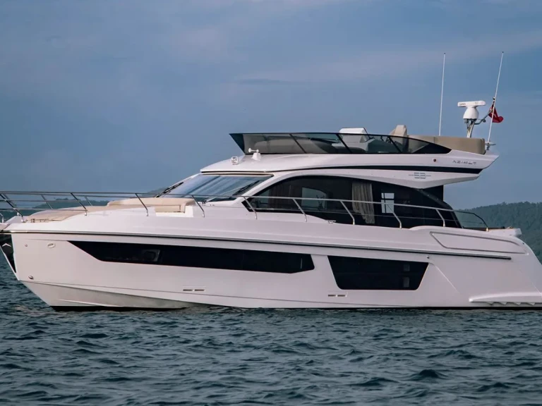 Yacht charter Trogir cheap Azimut 53 Fly