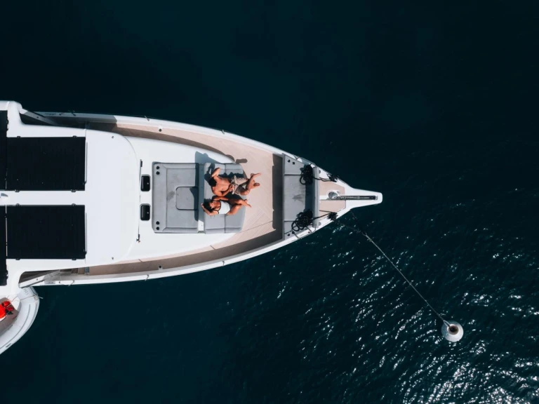 Motorboat rental with or without captain Jeanneau Golfe de Saint-Tropez