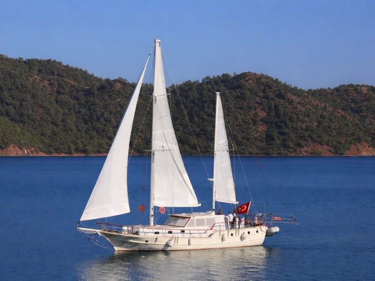 Yacht charter Göcek cheap 2013